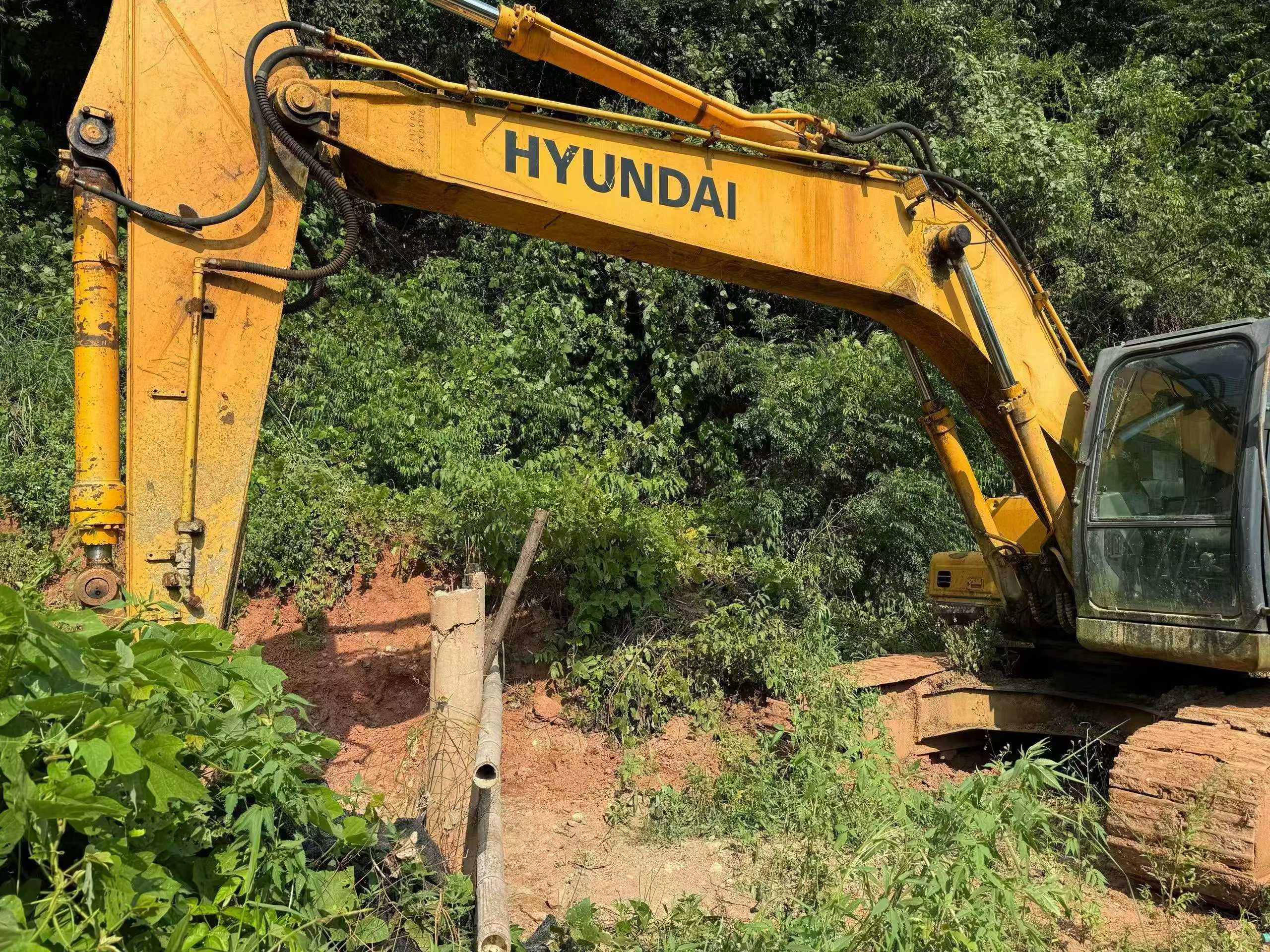 Buy Hyundai R215-7 Used Excavator / 4