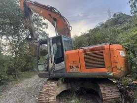 Buy Hitachi EX200-3 Used Excavator / 2 Buy Hitachi EX200-3 Used Excavator / 2
