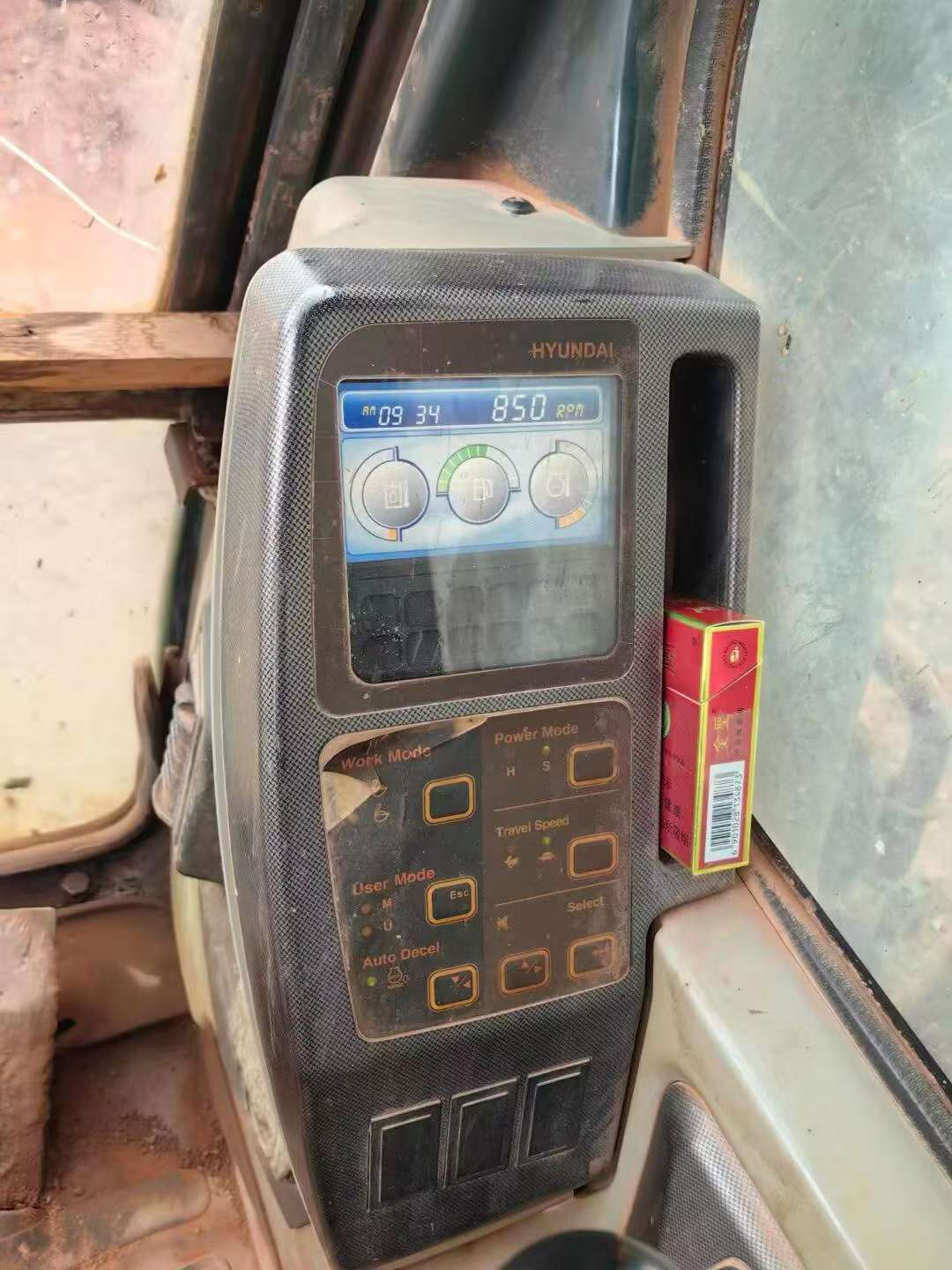 Buy Hyundai R215VS Used Excavator / 8