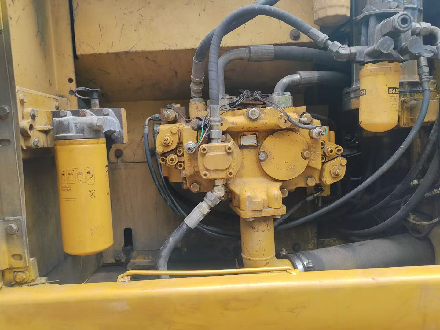Buy Caterpillar 320D Used Excavator / 2