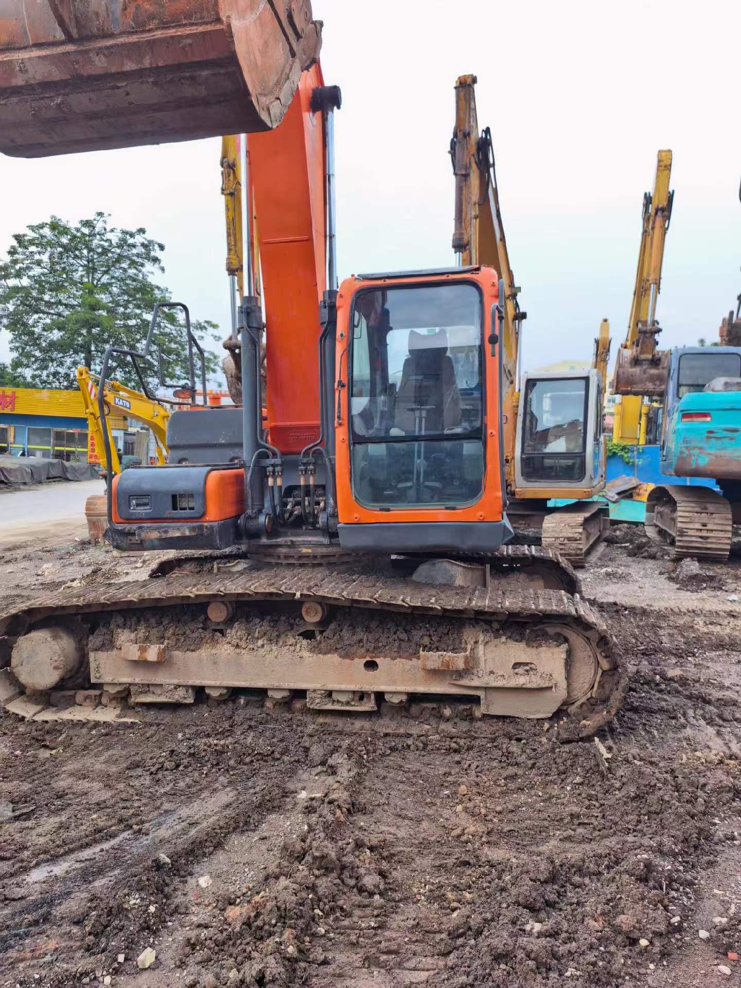 Buy Doosan DX215-9C Used Excavator / 3