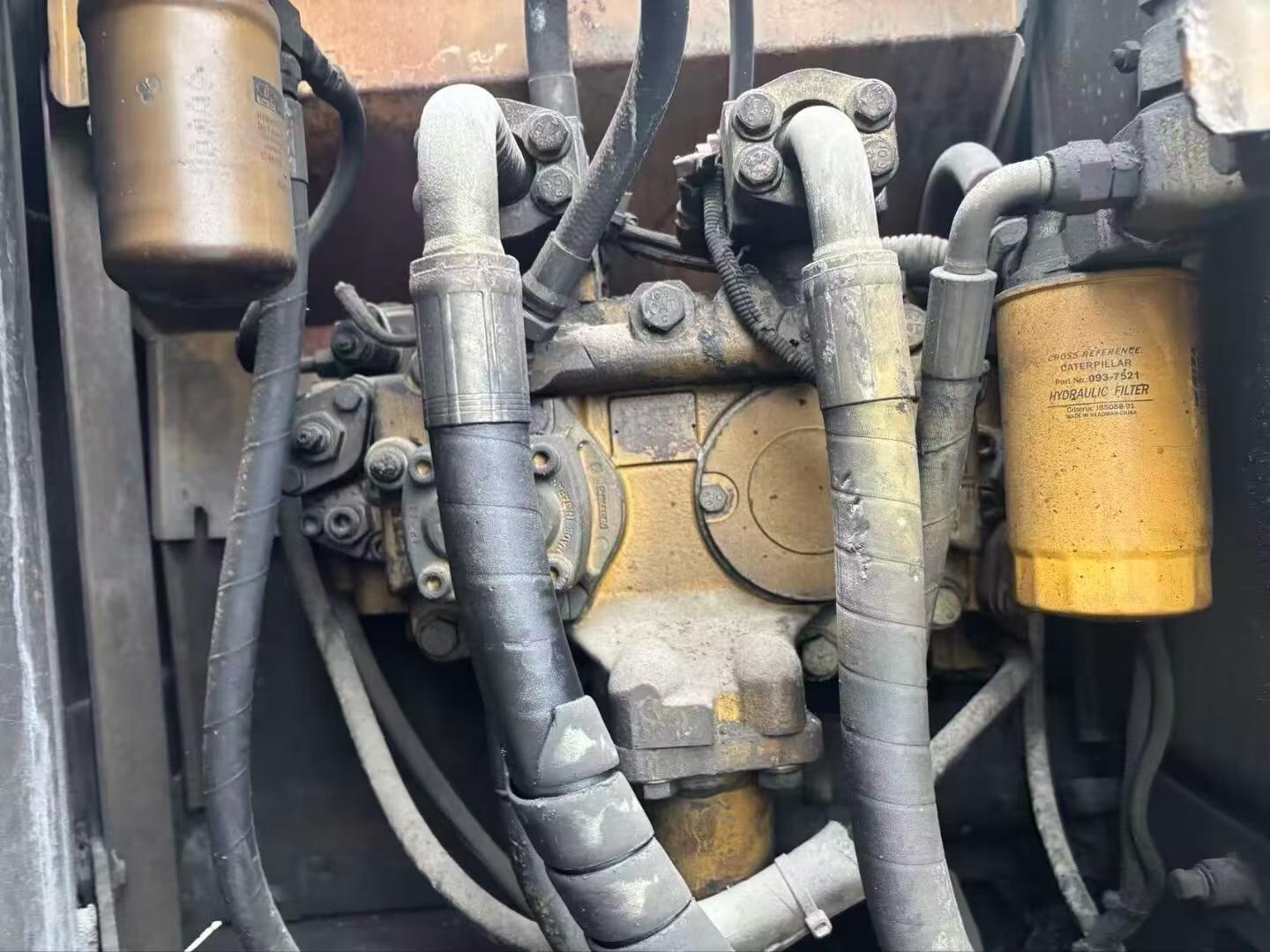 Buy Caterpillar 320CU Used Excavator / 5