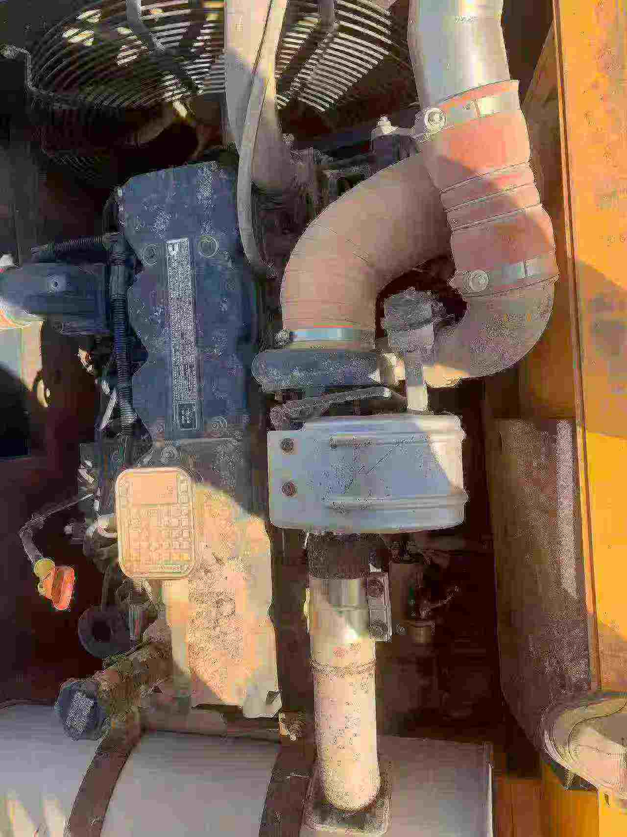Buy Hyundai R215VS Used Excavator / 9
