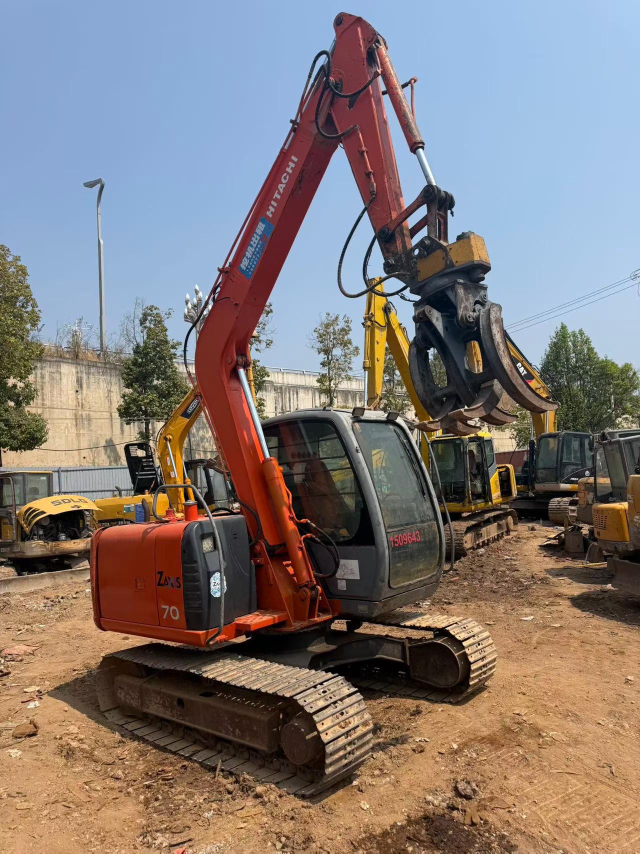 شراء Hitachi ZX70-6 مستعمل حفارة