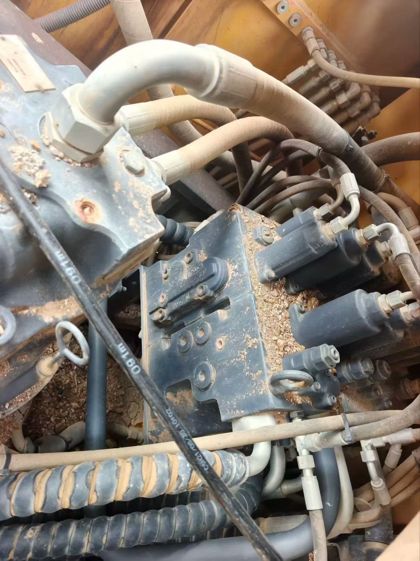 Buy XCMG XE205DA Used Excavator / 6