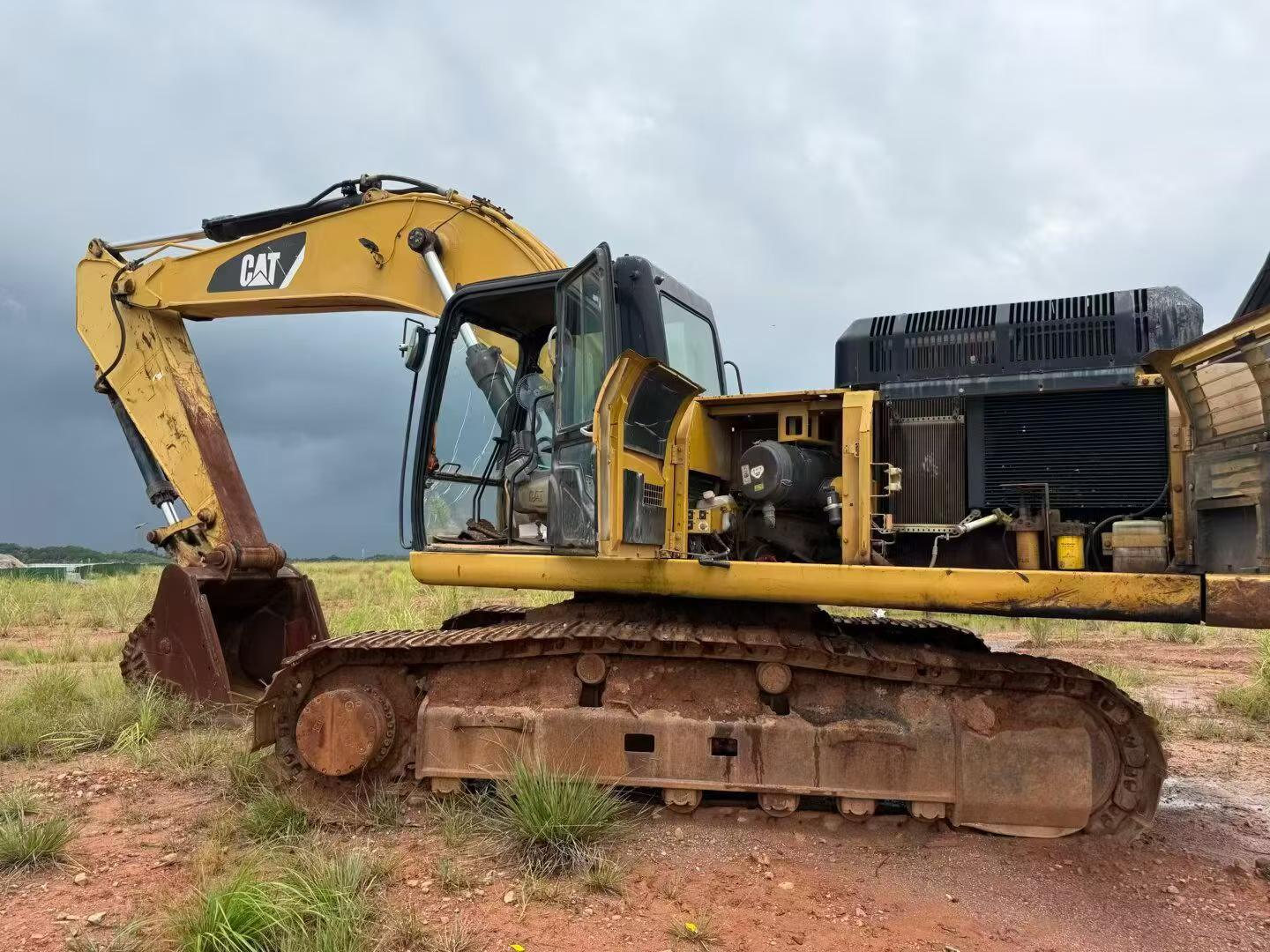 Buy Caterpillar 336E Used Excavator / 3