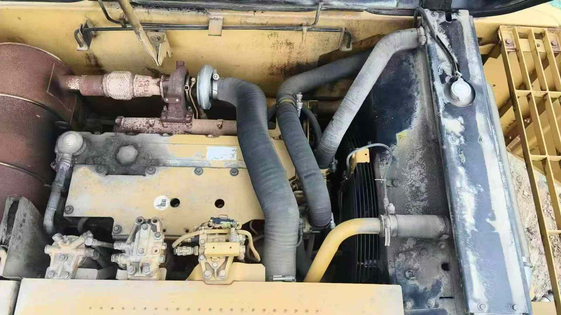 Buy Caterpillar 320DGC Used Excavator / 5