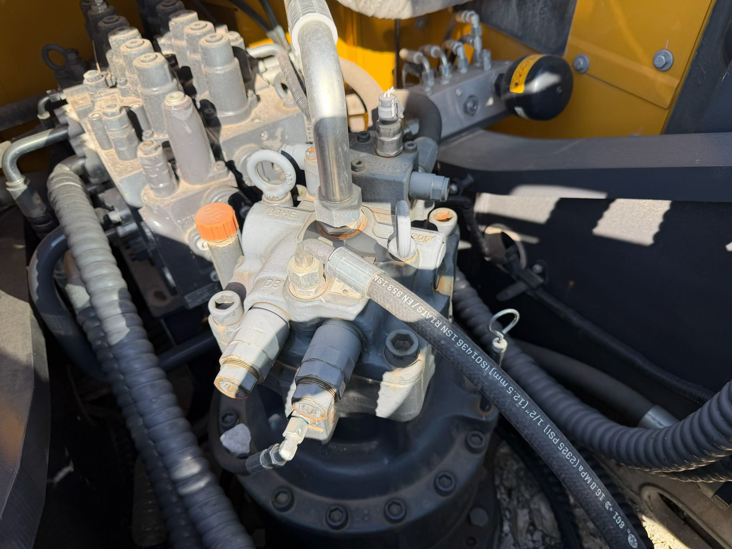 Buy XCMG XE245GH Used Excavator / 9