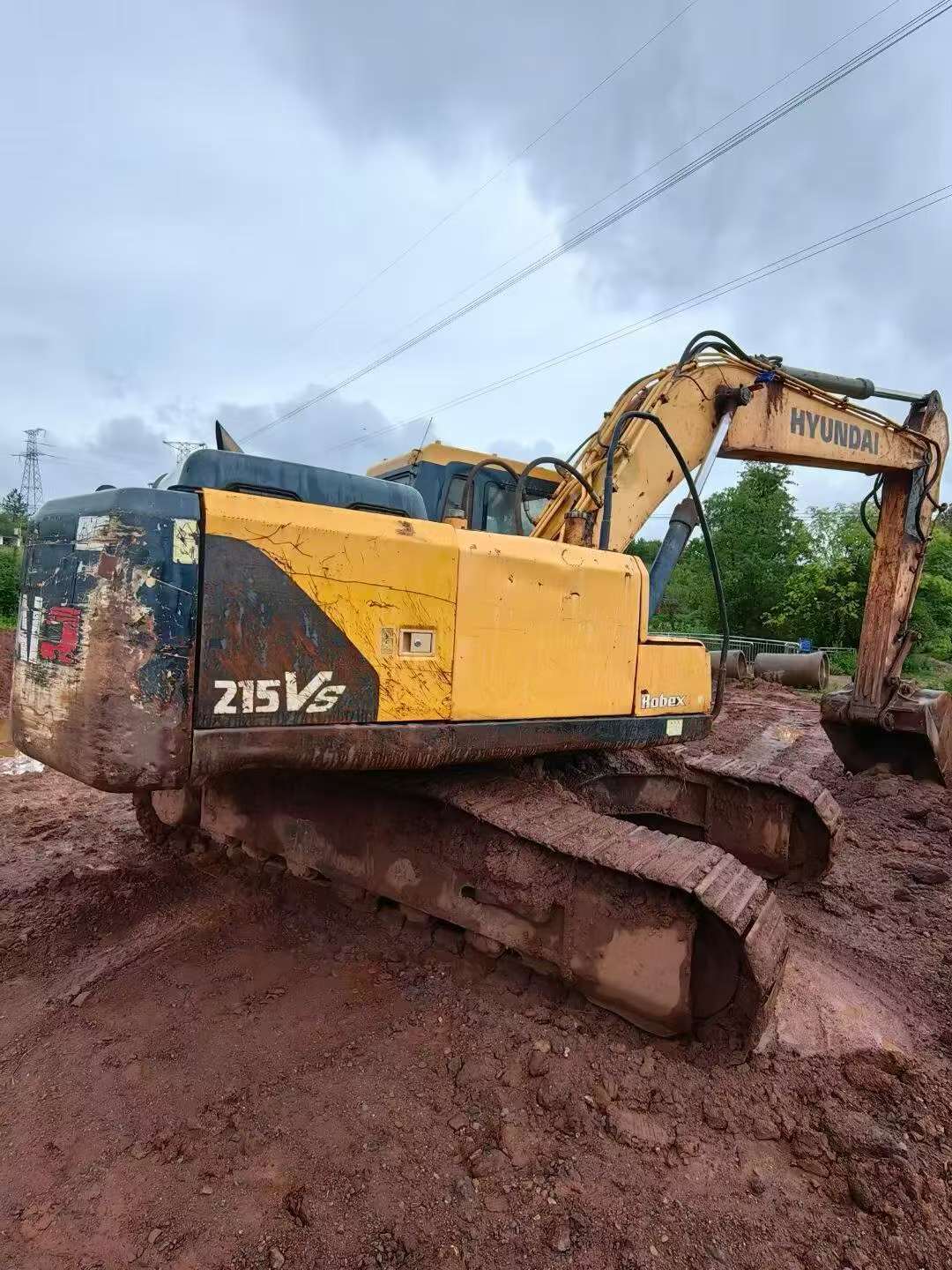 Buy Hyundai R215VS Used Excavator / 3