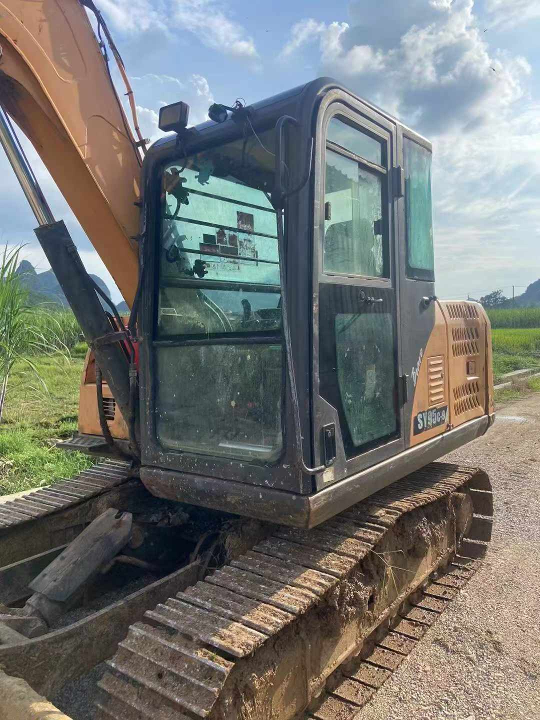 Buy Sany SY95C Used Excavator / 3