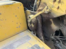 Buy Komatsu PC200-7 Used Excavator / 8 Buy Komatsu PC200-7 Used Excavator / 8