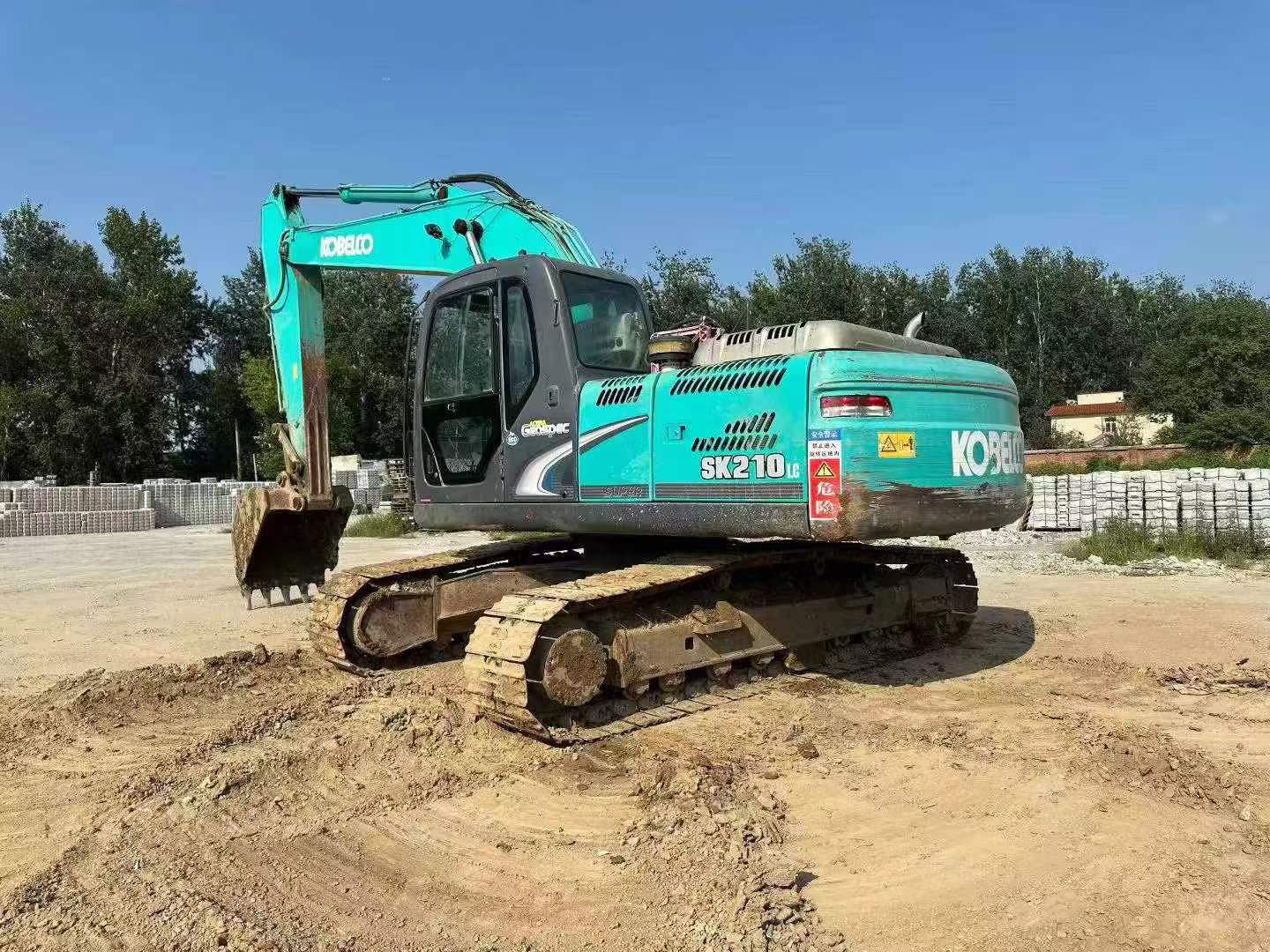 Buy Kobelco SK210 Used Excavator / 2
