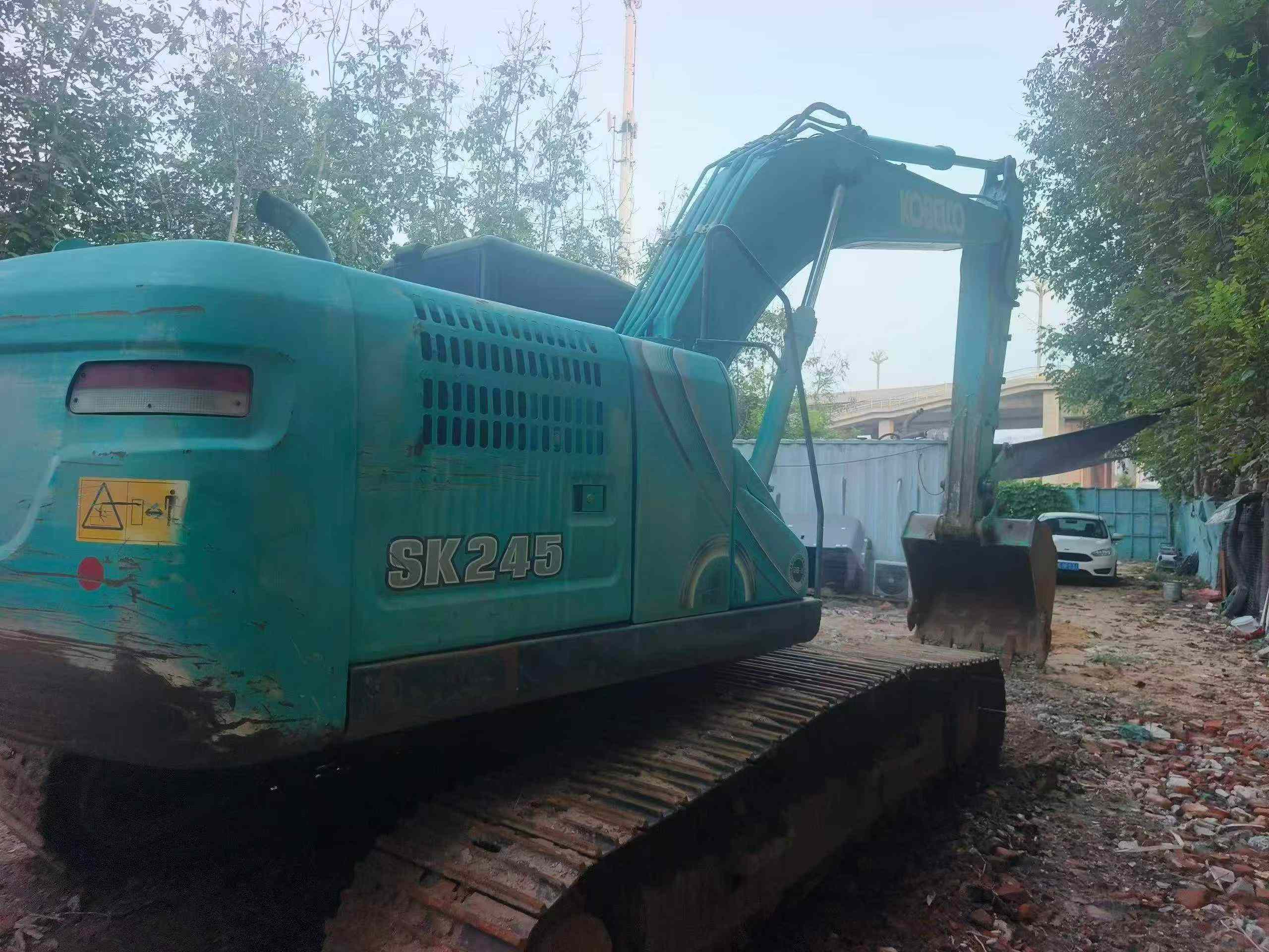 Buy Kobelco SK210 Used Excavator / 2