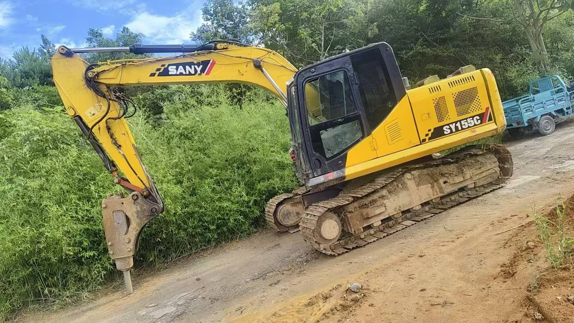 Buy Sany SY135 Used Excavator / 3
