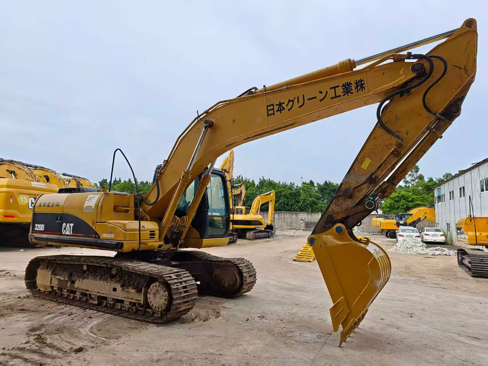 Buy Caterpillar 320D Used Excavator / 2