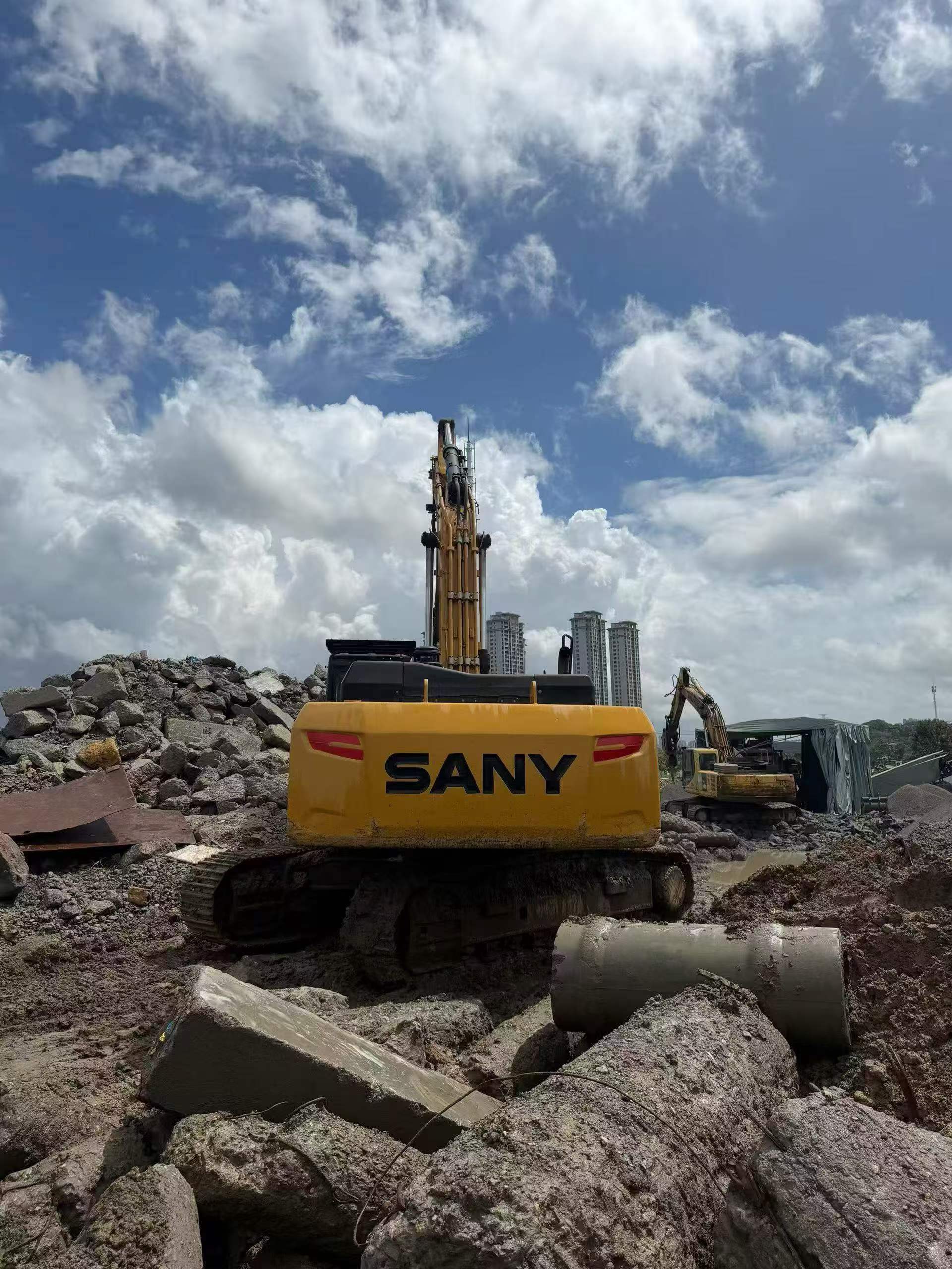 Buy Sany SY365C Used Excavator / 2