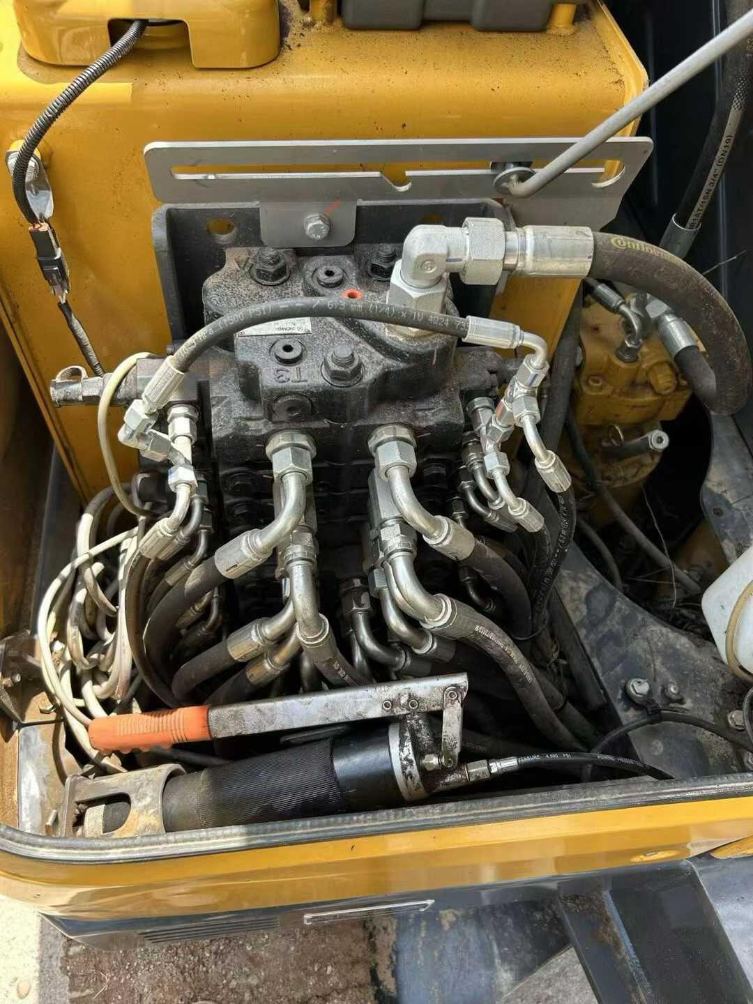 Buy XCMG XE60G Used Excavator / 8