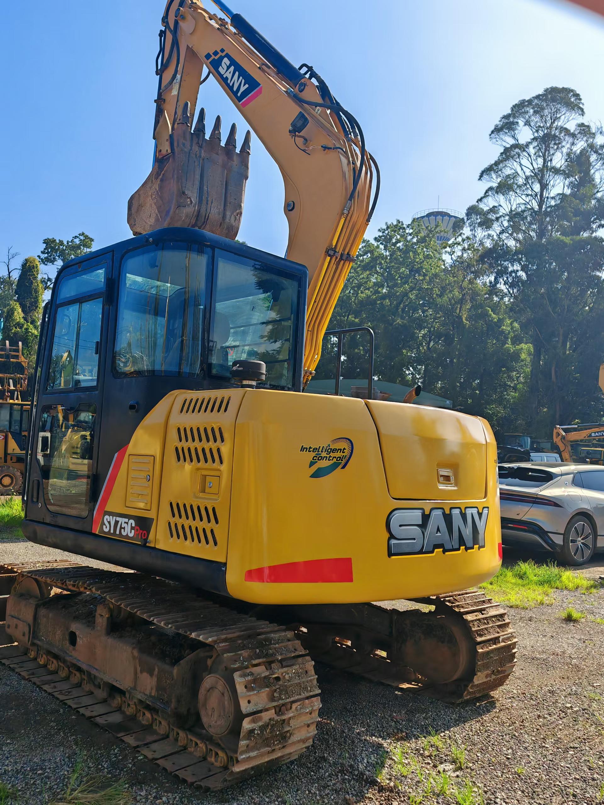 Buy Sany SY75 Used Excavator / 4
