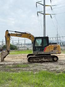 Buy Sany SY125C Used Excavator / 3 Buy Sany SY125C Used Excavator / 3