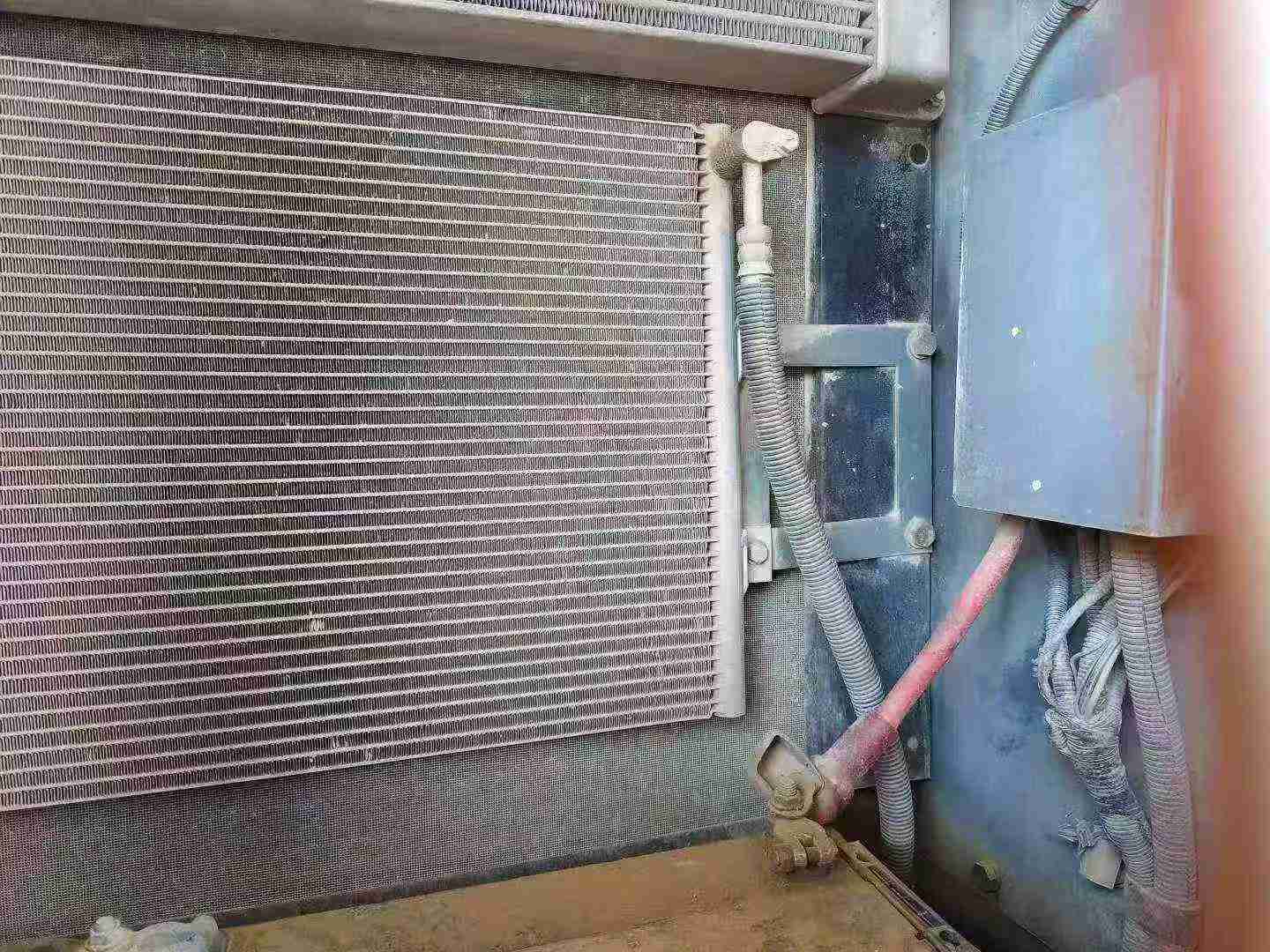 Buy Hitachi EX200 Used Excavator / 2