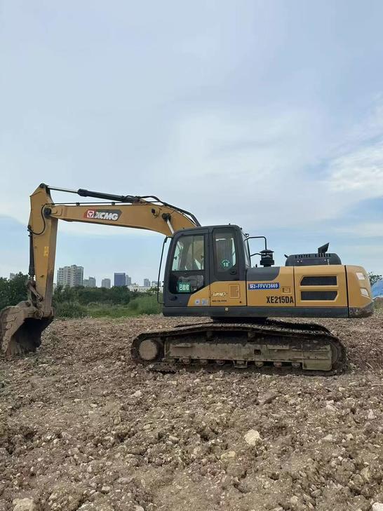 Buy XCMG XE215 Used Excavator / 1