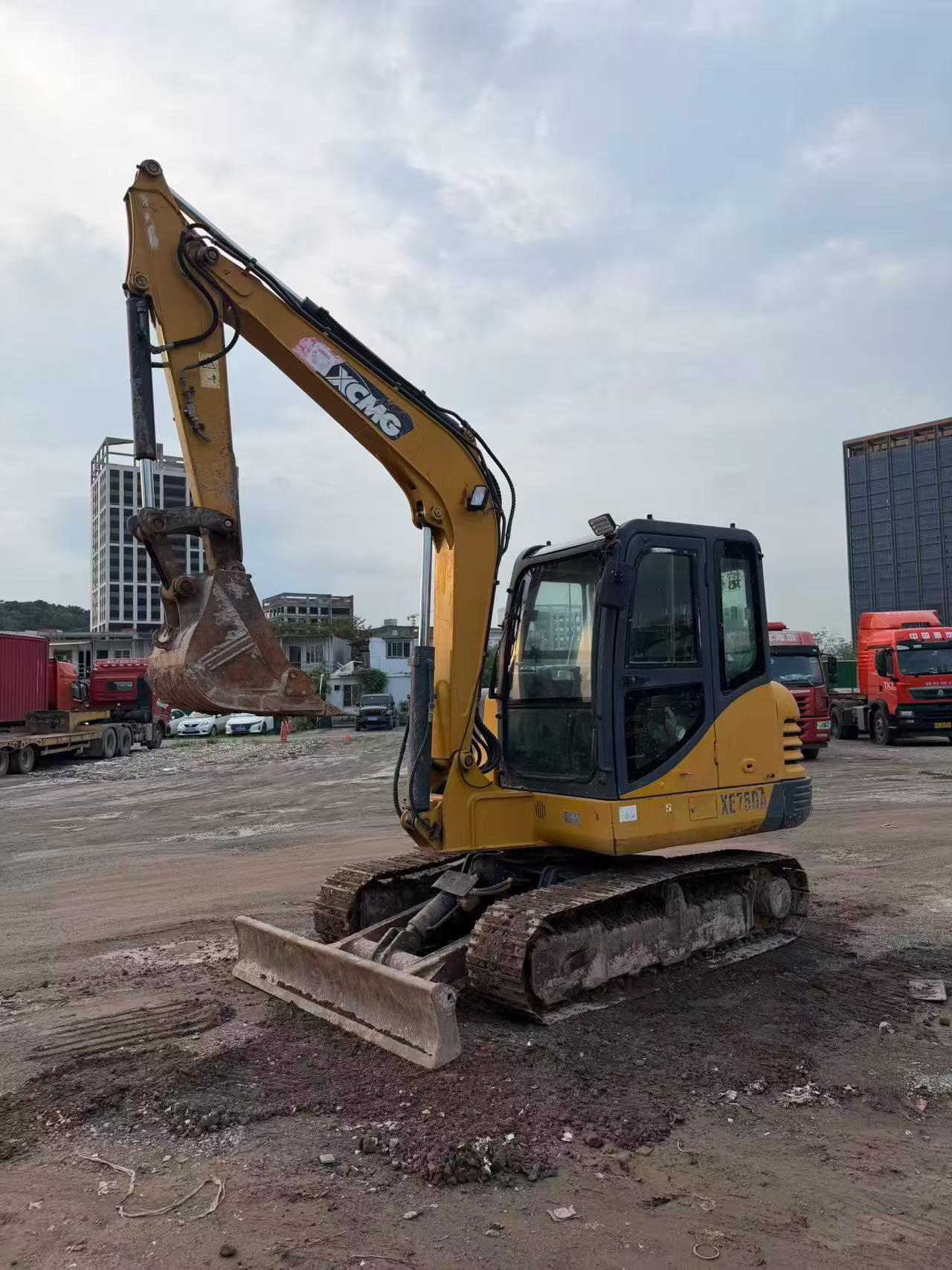 Buy XCMG XE60 Used Excavator / 4