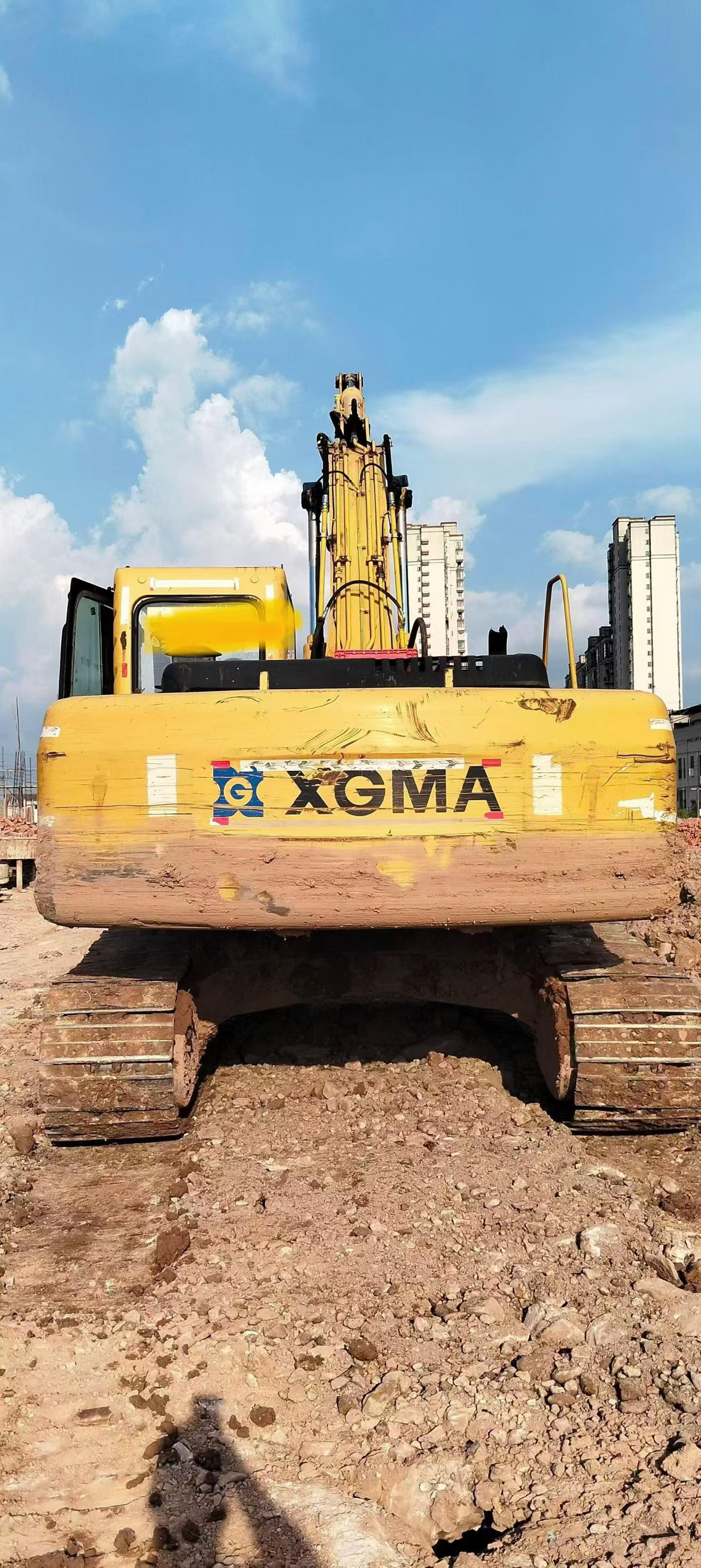 Buy Caterpillar 320C Used Excavator / 6