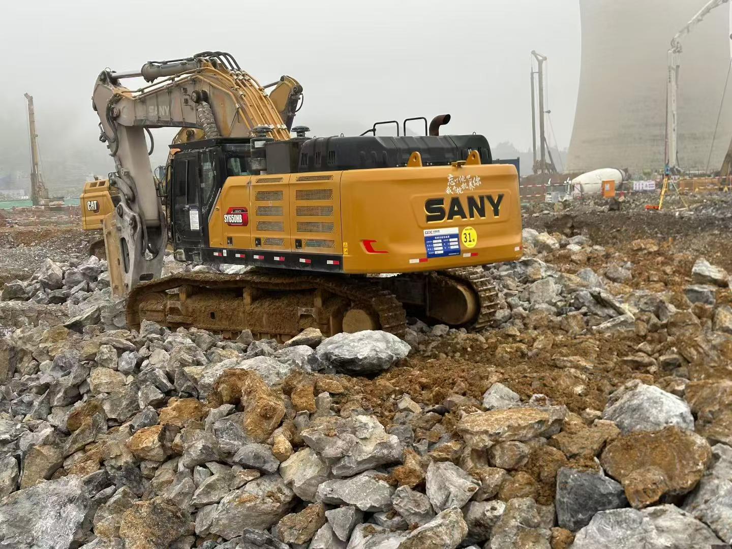 Buy Caterpillar 215 Used Excavator / 3