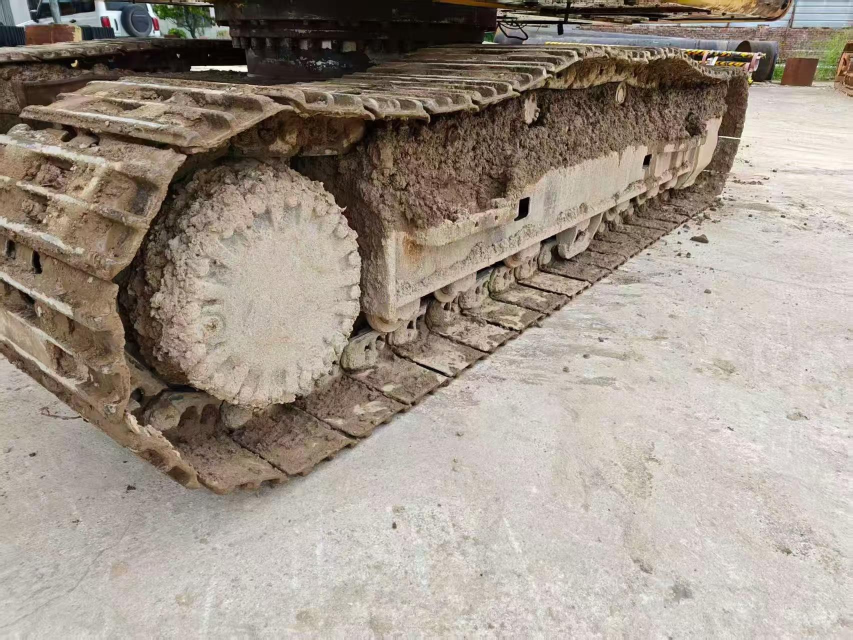 Buy Caterpillar 320D Used Excavator / 5