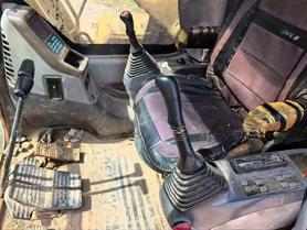 Buy Komatsu PC200-7 Used Excavator / 9 Buy Komatsu PC200-7 Used Excavator / 9