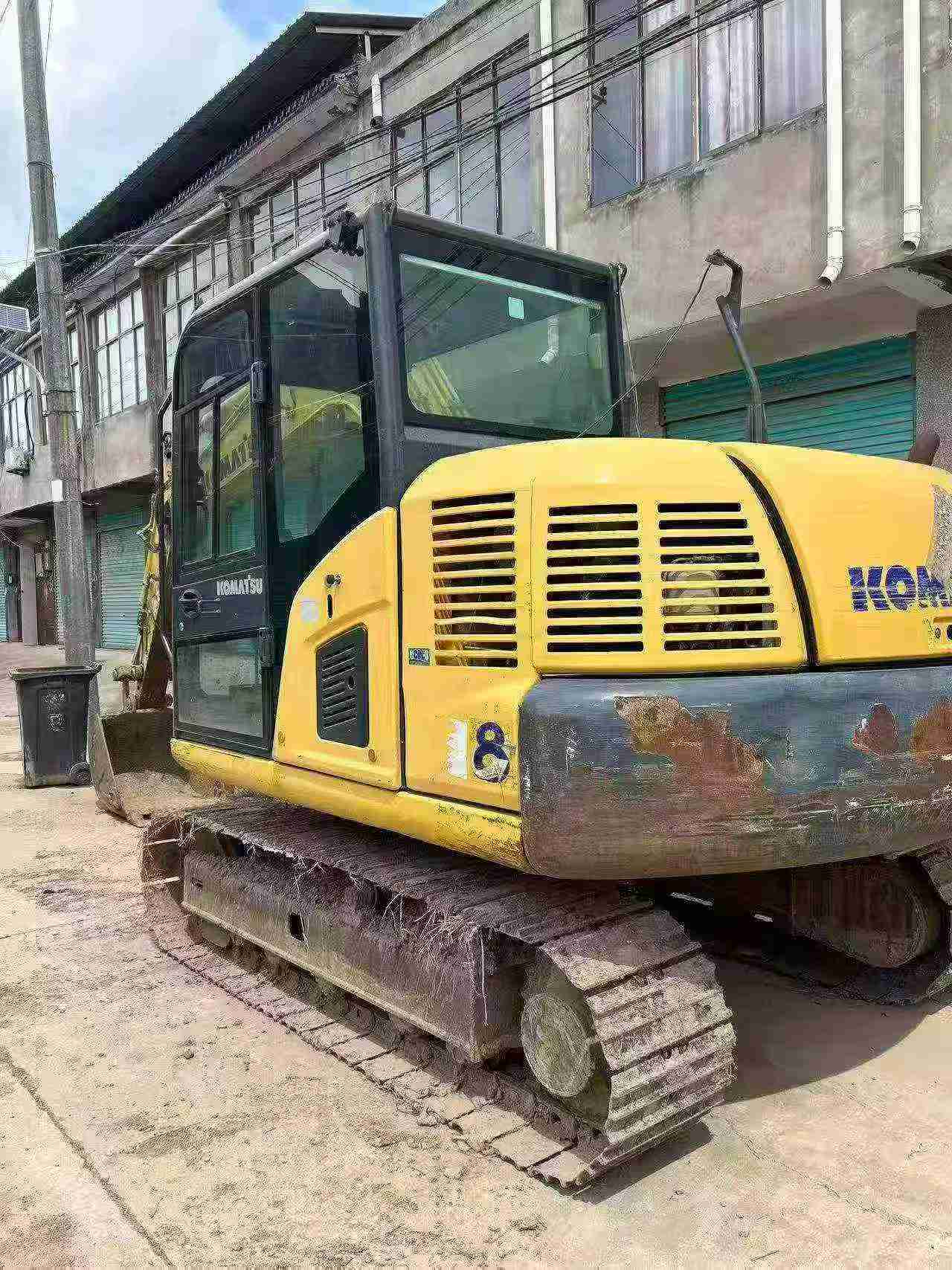 Buy Komatsu PC60-8 Used Excavator / 3