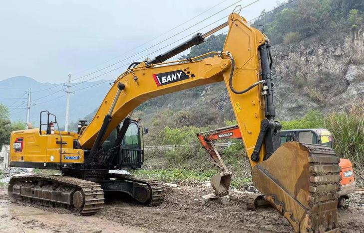 Buy Sany SY375H Used Excavator / 1
