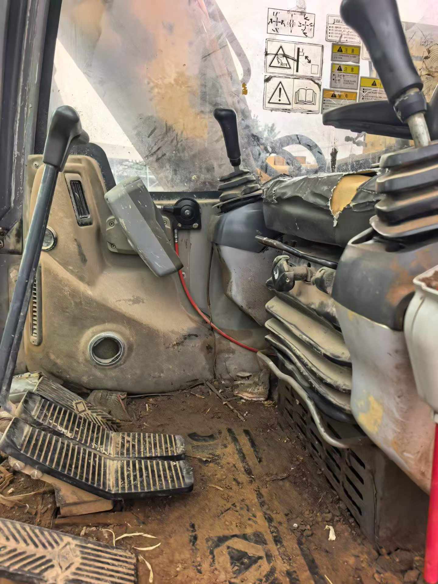 Buy XCMG XE150 Used Excavator / 9