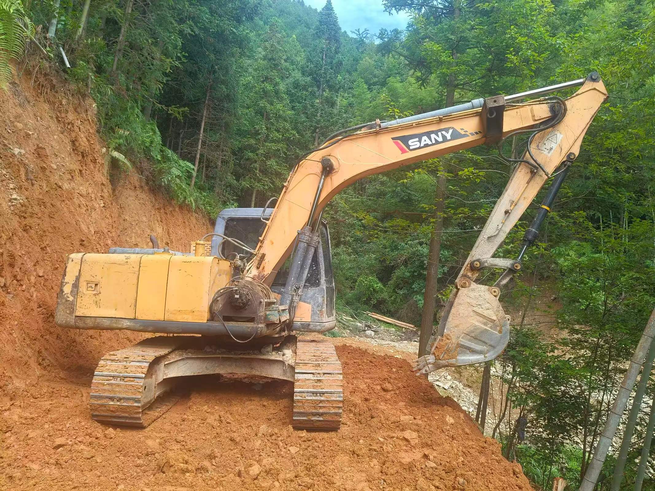 Buy Sany SY135-8S Used Excavator / 4