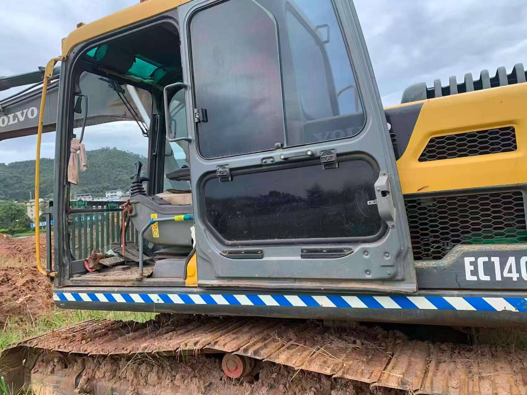 Buy Volvo EC140 Used Excavator / 2