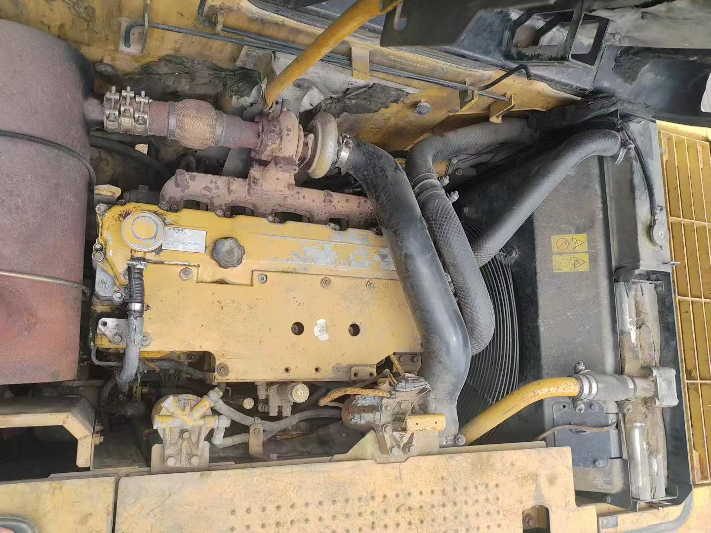 Buy Caterpillar 320D Used Excavator / 4