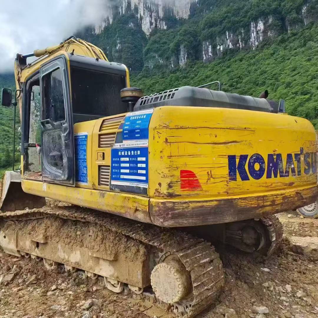 Buy Komatsu PC200 Used Excavator / 7