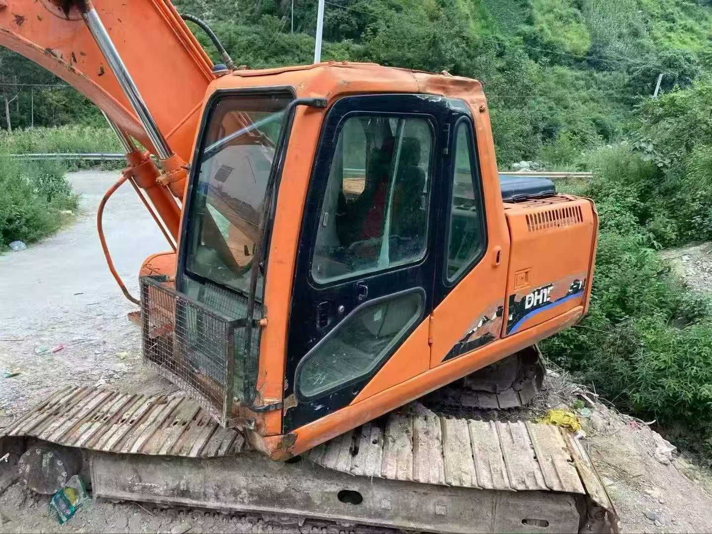 Buy Doosan DH150-7 Used Excavator / 2