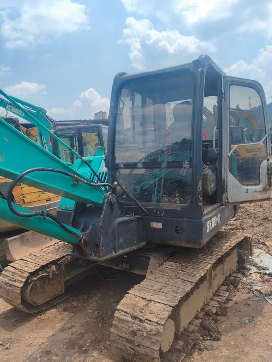 Buy Kobelco SK60 Used Excavator / 1