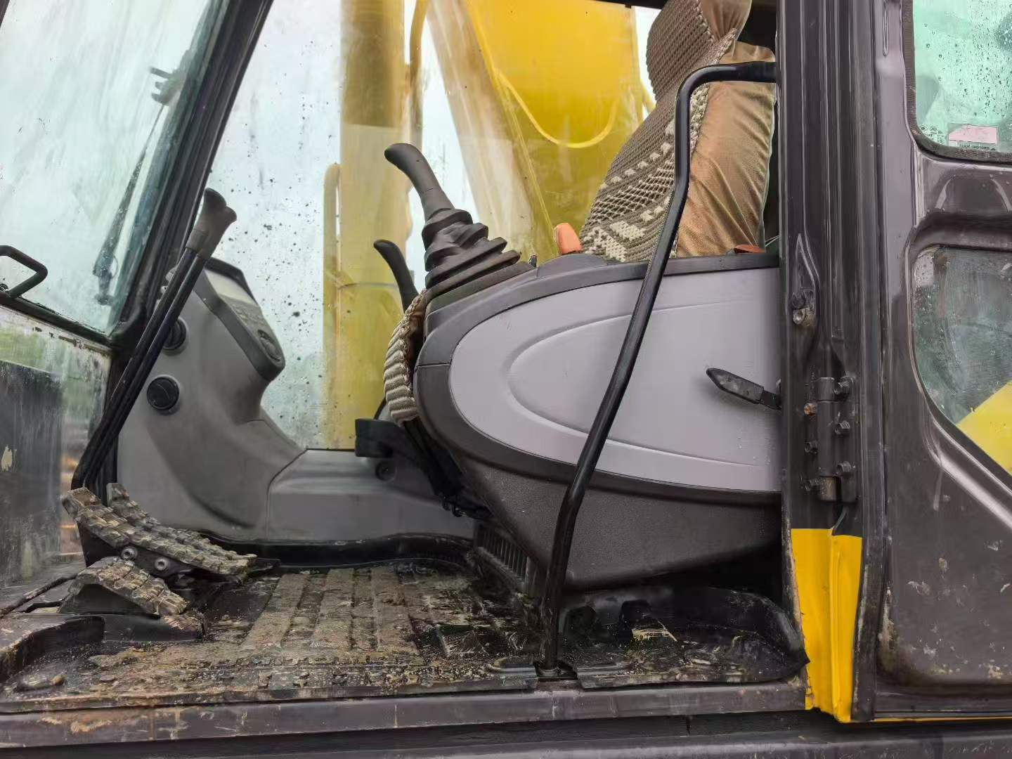 Buy Sumitomo SH360-5 Used Excavator / 5