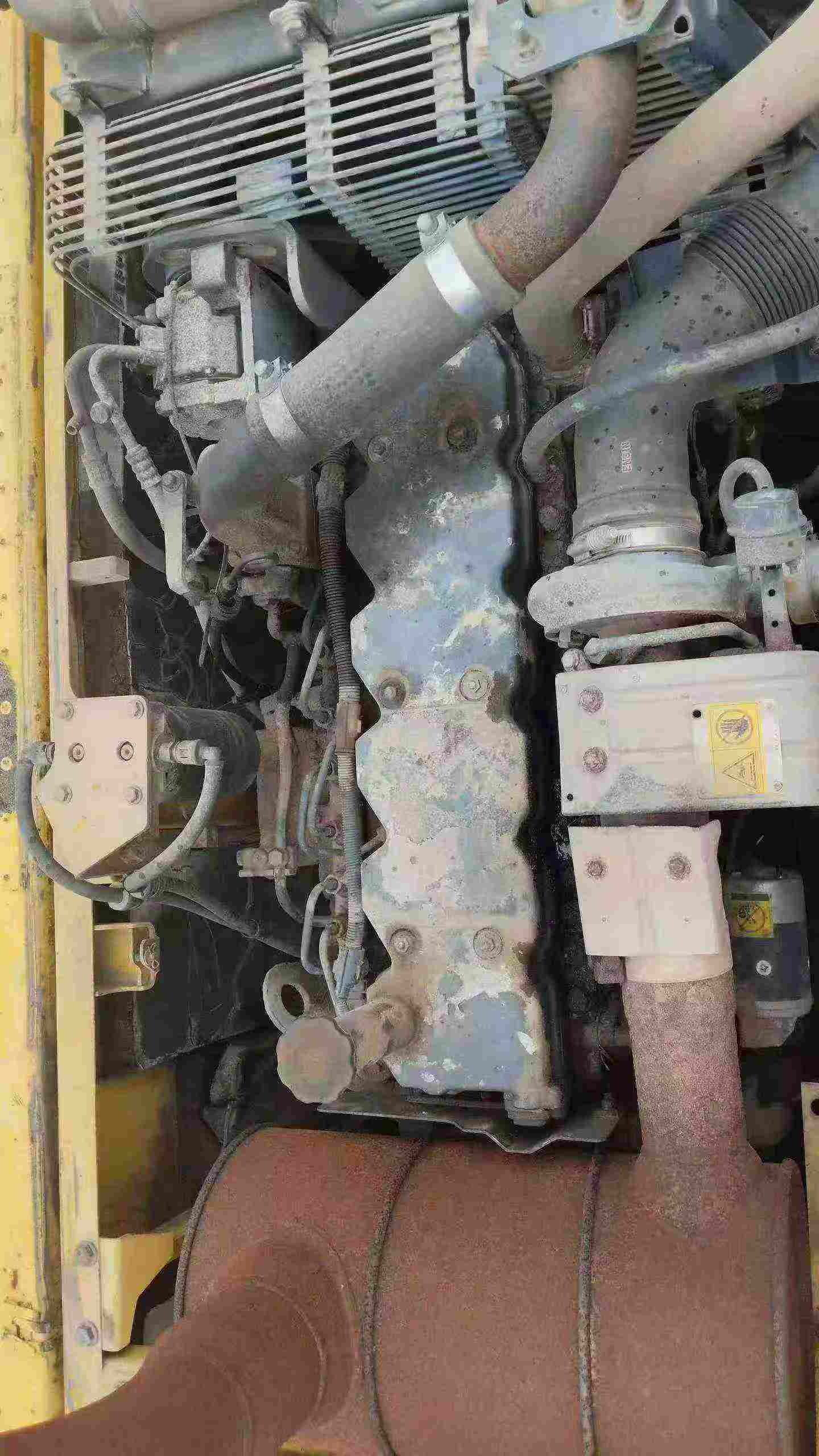 Buy Komatsu PC220 Used Excavator / 9