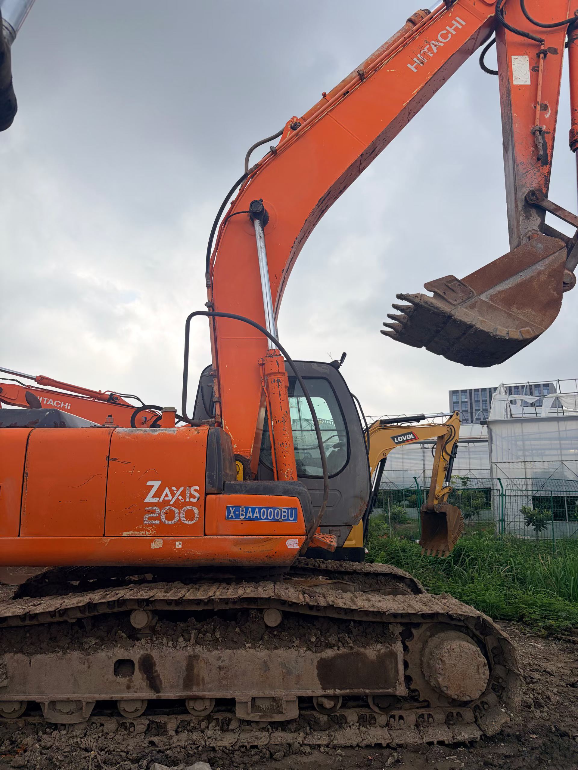 Buy Hitachi ZX200-6 Used Excavator / 2
