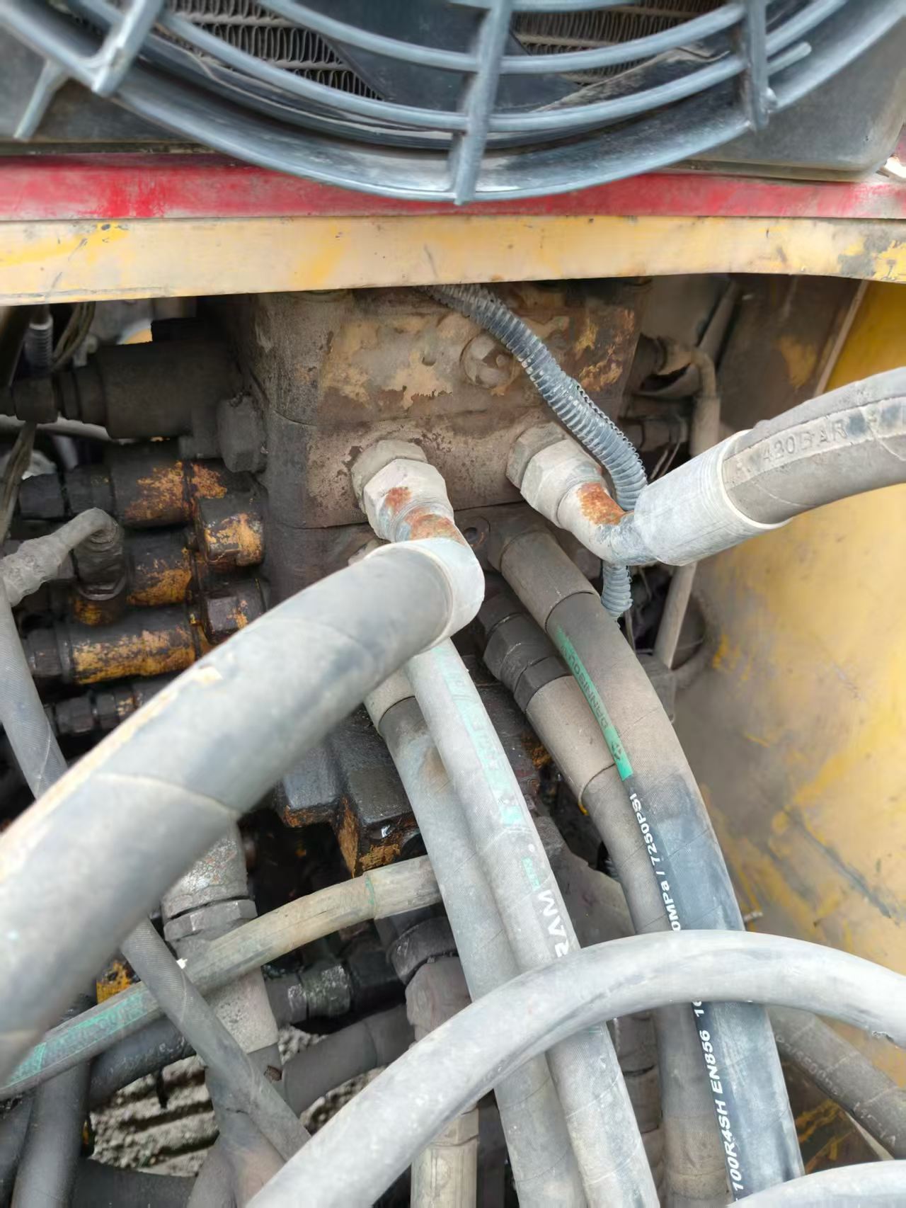 Buy Komatsu PC120-6E Used Excavator / 4