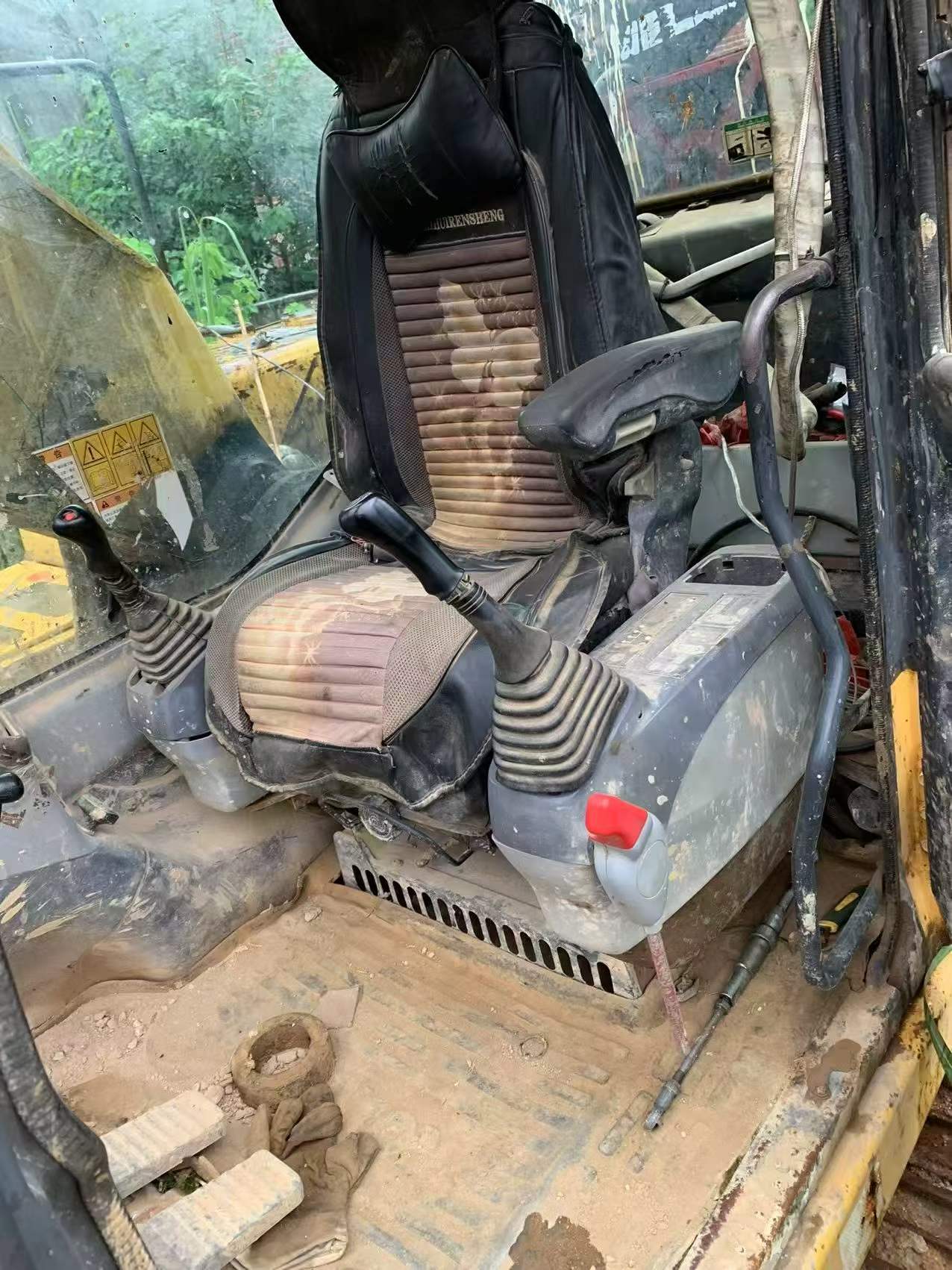 Buy Komatsu PC210 Used Excavator / 3