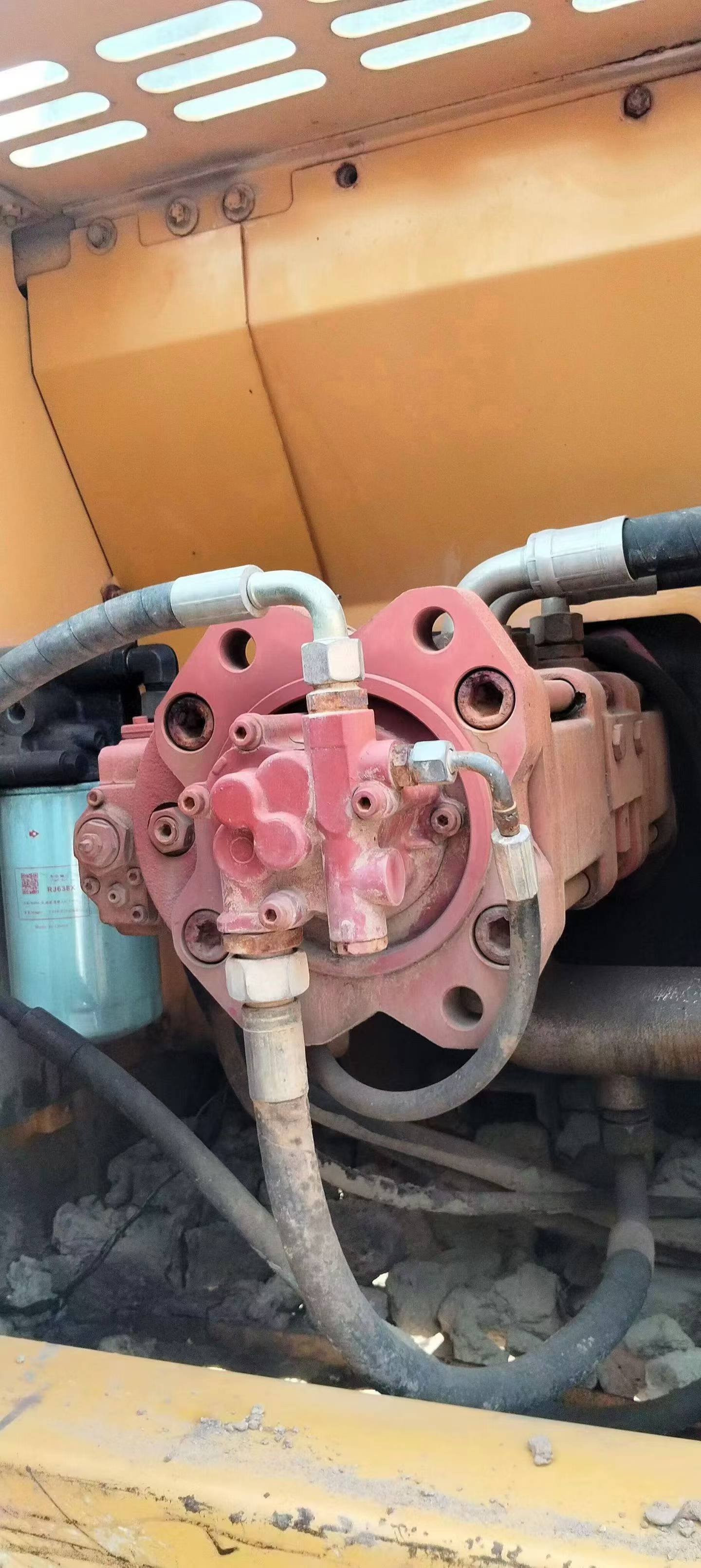 Buy Caterpillar 320C Used Excavator / 8