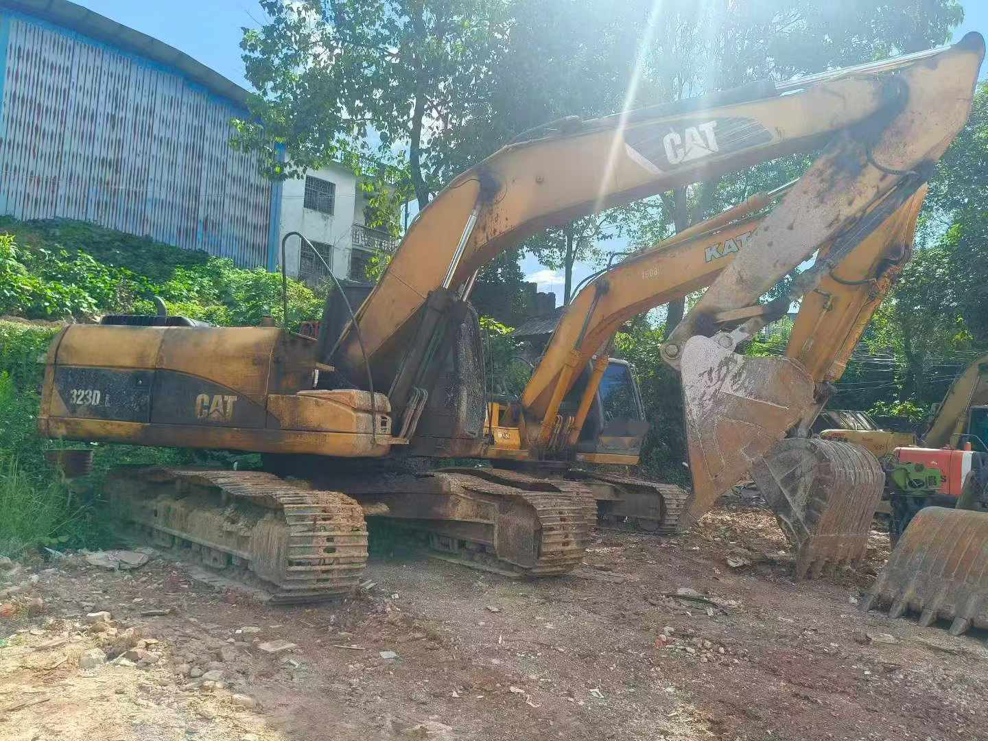 Buy Caterpillar 323DL Used Excavator / 2