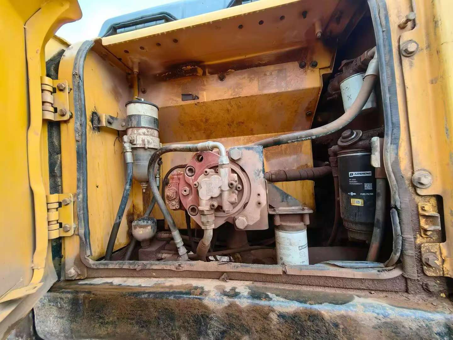 Buy Hyundai R215VS Used Excavator / 4