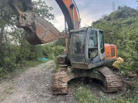 Buy Hitachi EX200-3 Used Excavator / 3 Buy Hitachi EX200-3 Used Excavator / 3
