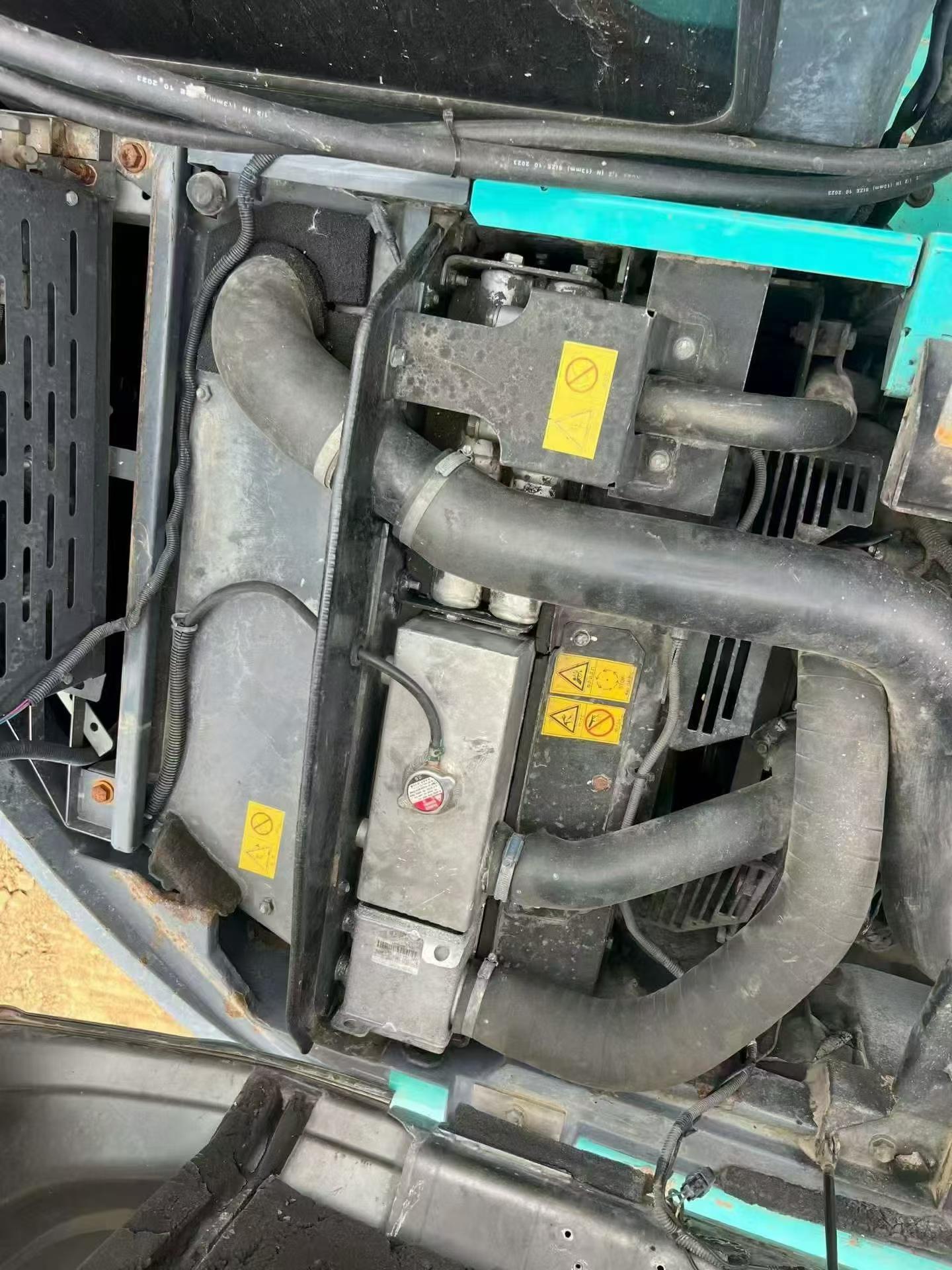 Buy Kobelco SK135 Used Excavator / 8