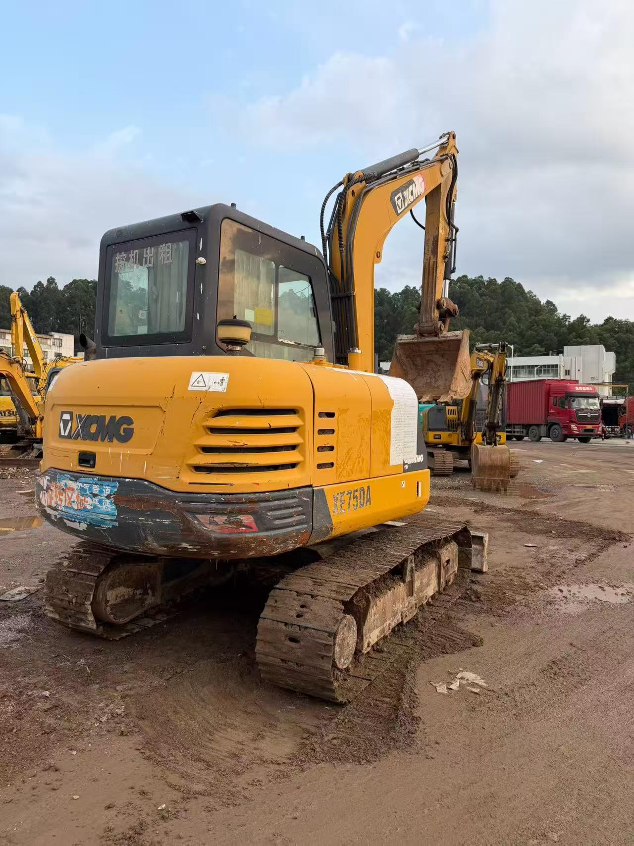 Buy XCMG XE60 Used Excavator / 2